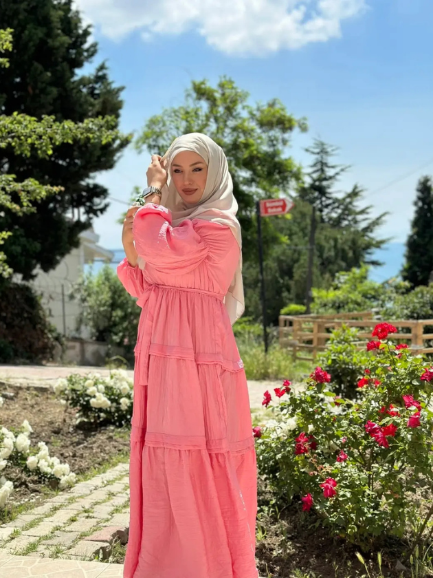 pembe elbise